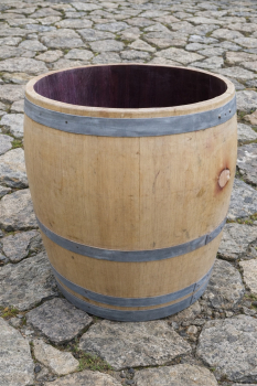 3/4 Weinfass ca 180 Liter von einem 225 Liter Rotweinfass