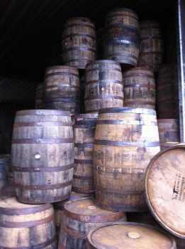 Whiskey - Fass als Stehtisch oder zur Dekoration