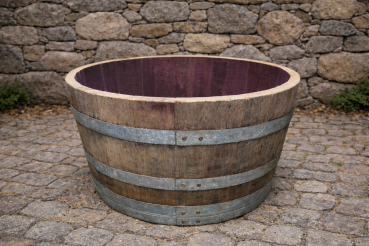 dunkler Pflanzkübel ca 90 Liter von einem 225 Liter Weinfass gefertigt