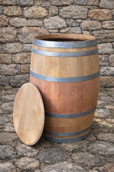 225 Liter Regentonne von einem gebrauchtem Weinfass