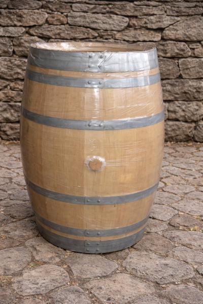 225 Liter Weinfass gehobelt und geschliffen