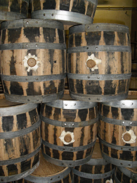 Umarbeiter zum Befüllen (Sherryfassholz)